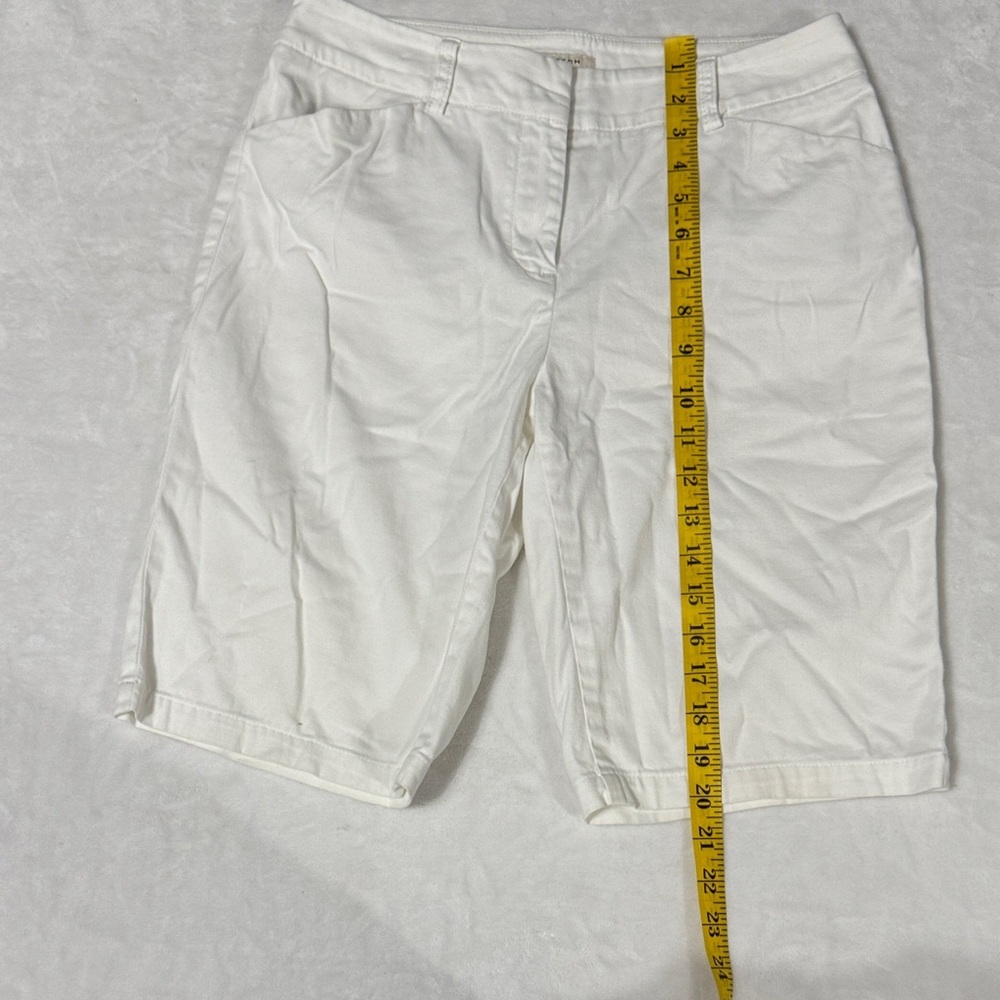 Jones New York Women's Classic White Bermuda Shorts